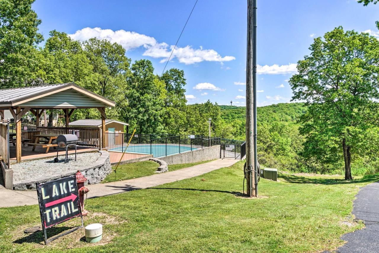 Inviting Branson West Condo With Pool Access Экстерьер фото