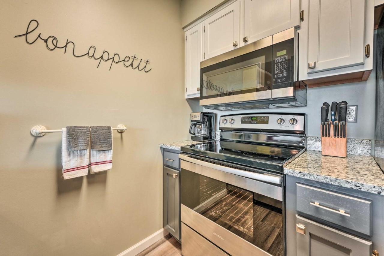 Inviting Branson West Condo With Pool Access Экстерьер фото