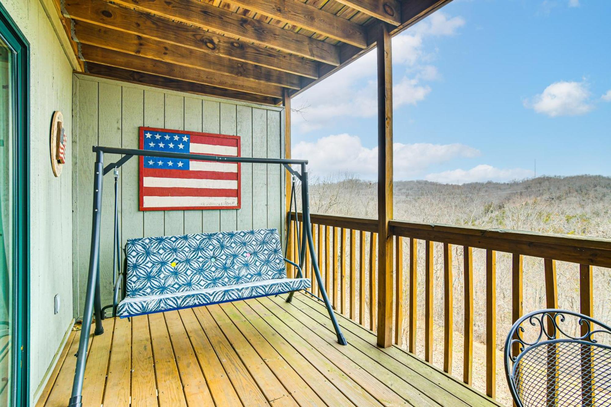 Inviting Branson West Condo With Pool Access Экстерьер фото