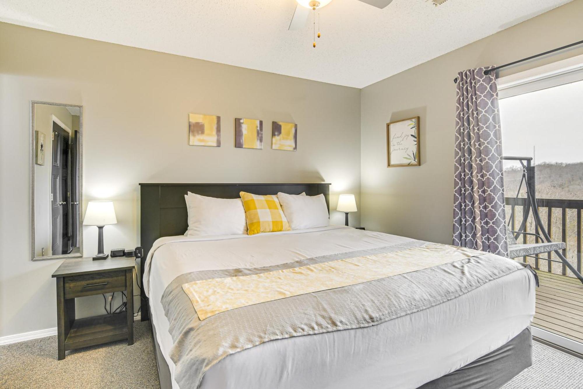 Inviting Branson West Condo With Pool Access Экстерьер фото