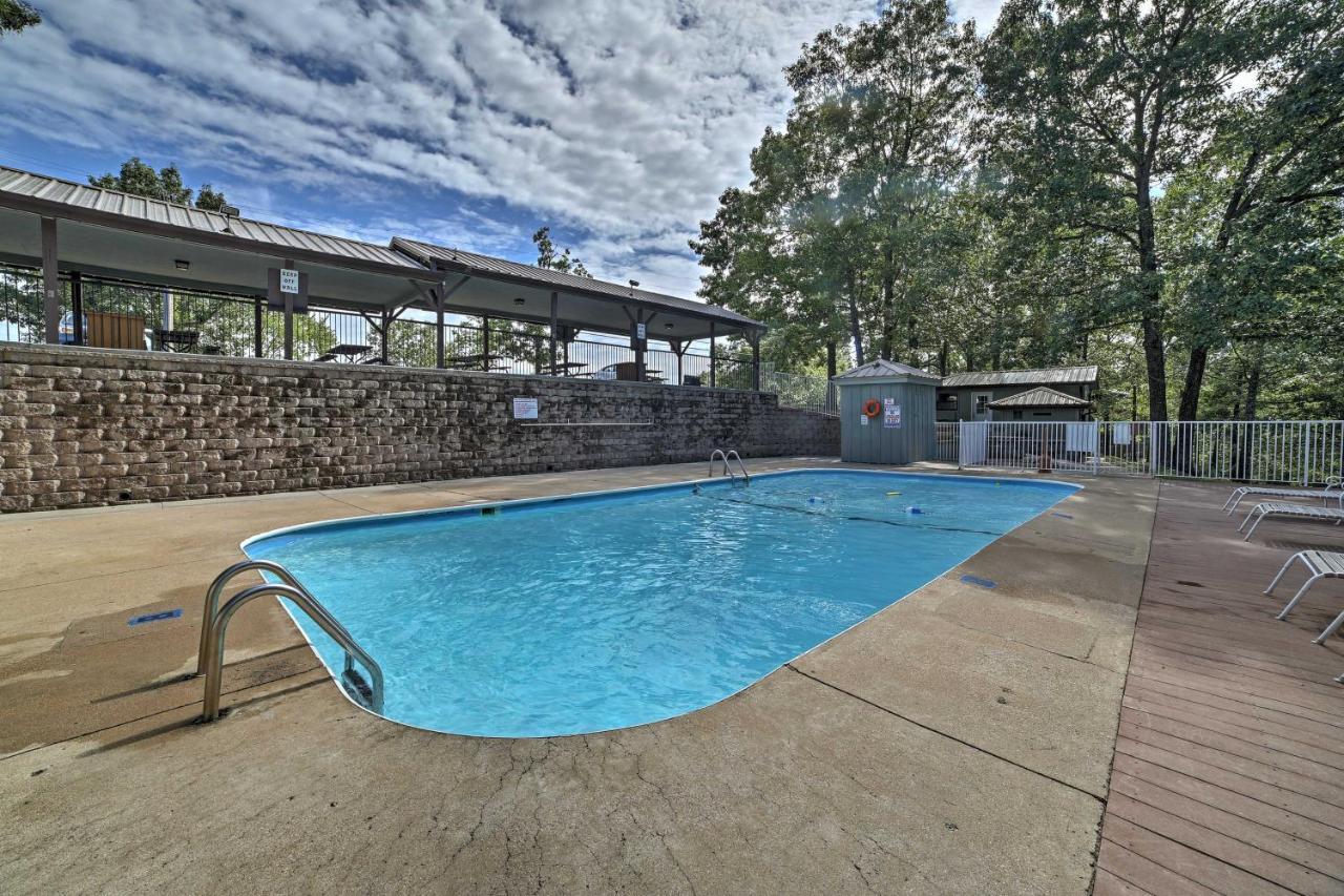 Inviting Branson West Condo With Pool Access Экстерьер фото